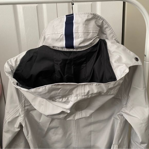 Helly Hansen Trench Jacket - Picture 3 of 10